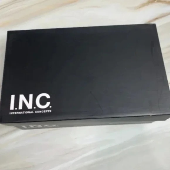 NWT INC Ganesa Faux Leather Ankle Tie Strappy Heart Gladiator Sandals Size 6 - Picture 4 of 6